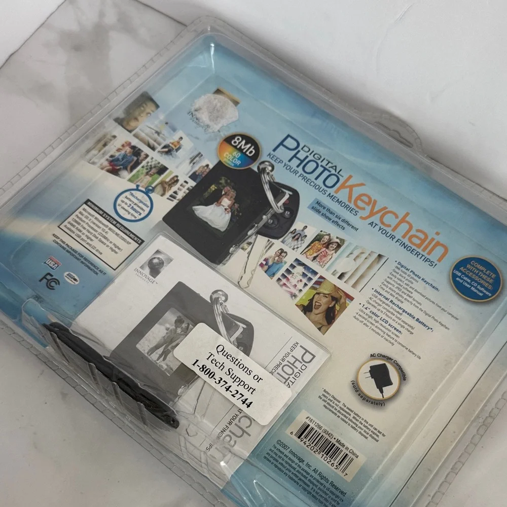 Black Digital Photo Keychain. New.